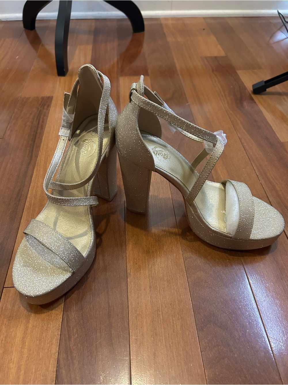 Trary Gold Glitter Platform Block Heel Sandals size 8.5